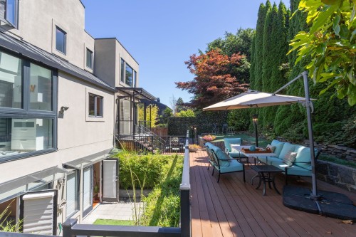 4468 1St Avenue W, Vancouver, BC 