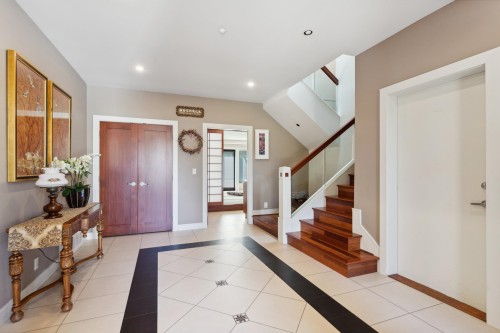 4468 1St Avenue W, Vancouver, BC 