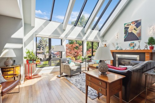 4468 1St Avenue W, Vancouver, BC 