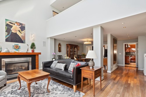 4468 1St Avenue W, Vancouver, BC 