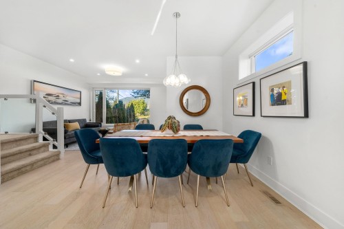 361 15Th Street E, North Vancouver, BC 