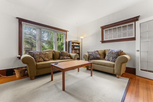 2980 8Th Avenue W, Vancouver, BC 