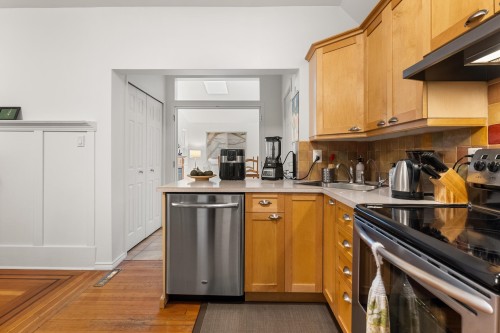 2980 8Th Avenue W, Vancouver, BC 