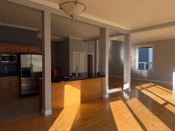 Main-2065 Berkshire Crescent  Coquitlam, BC V3E 3N5