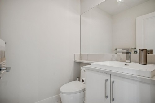 7-9211 Mckim Way, Richmond, BC 