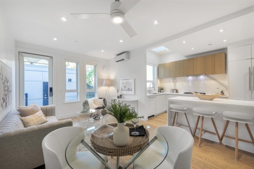 2431 Broadway W, Vancouver, BC 