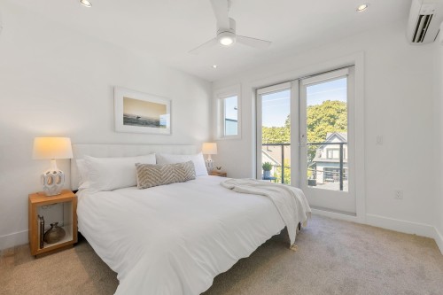 2431 Broadway W, Vancouver, BC 