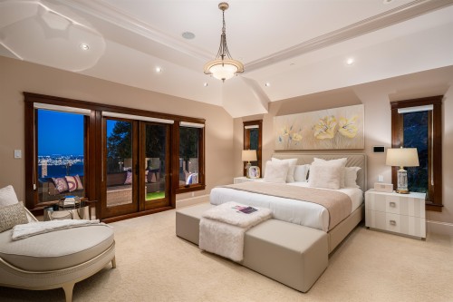 2673 Finch Hill, West Vancouver, BC 