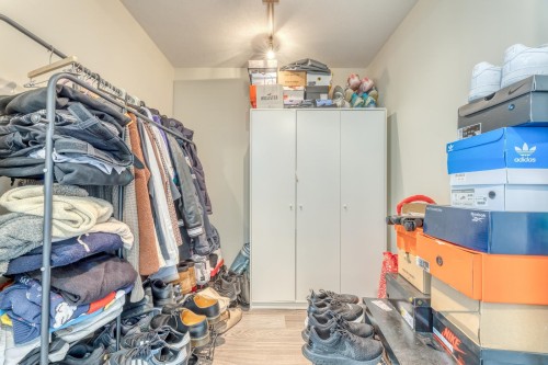 203-6658 Dow Avenue, Burnaby, BC 