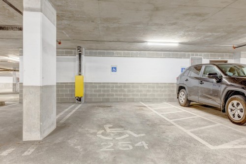 203-6658 Dow Avenue, Burnaby, BC 