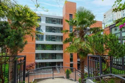 203-1488 Hornby Street  Vancouver, BC V6Z 1X3