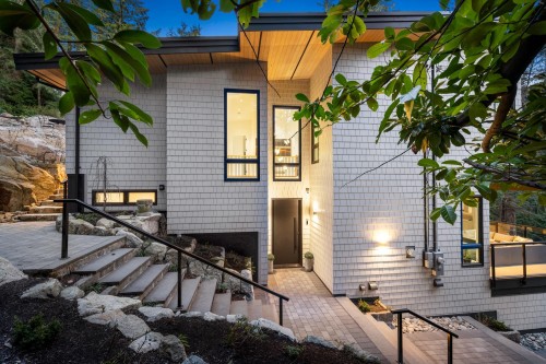 4841 The Dale, West Vancouver, BC 