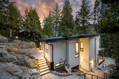 4841 The Dale, West Vancouver, BC 