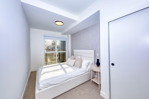 358-422 3Rd Street E, North Vancouver, BC 