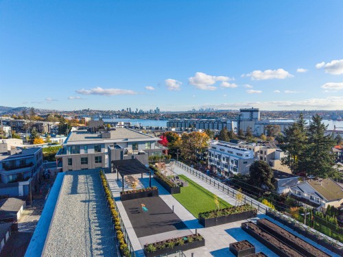 358-422 3Rd Street E, North Vancouver, BC 