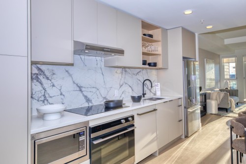 358-422 3Rd Street E, North Vancouver, BC 