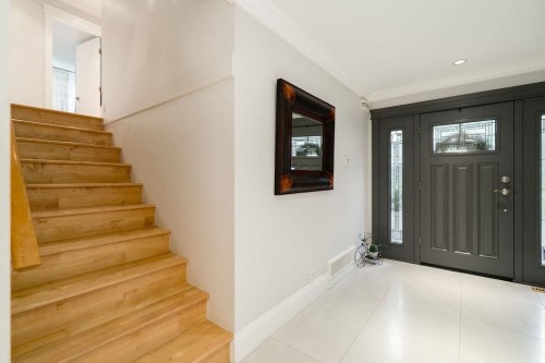 4820 Headland Drive, West Vancouver, BC 