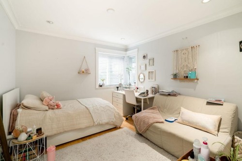 4820 Headland Drive, West Vancouver, BC 