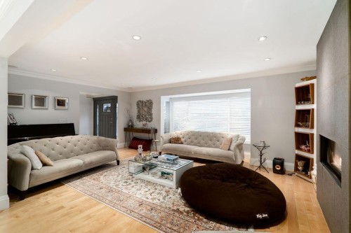 4820 Headland Drive, West Vancouver, BC 