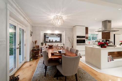 4820 Headland Drive, West Vancouver, BC 