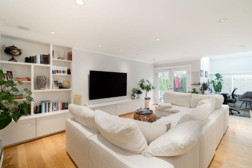 4820 Headland Drive, West Vancouver, BC 