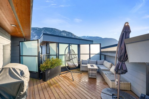 207-37808 Third Avenue, Squamish, BC 