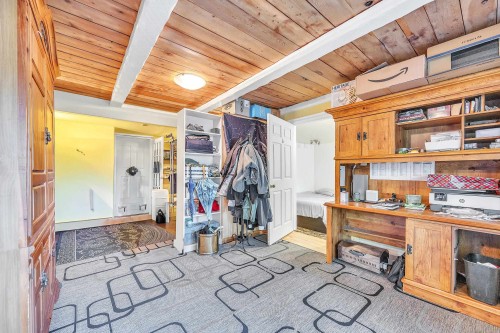 3710 Hoskins Road, North Vancouver, BC 