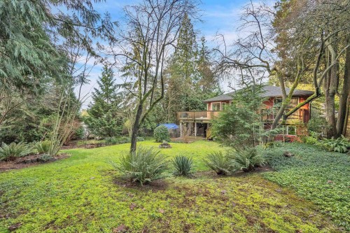 3710 Hoskins Road, North Vancouver, BC 