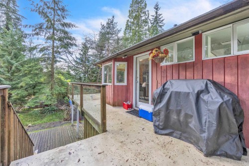 3710 Hoskins Road, North Vancouver, BC 