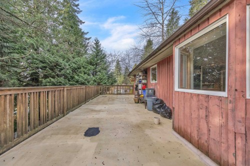 3710 Hoskins Road, North Vancouver, BC 