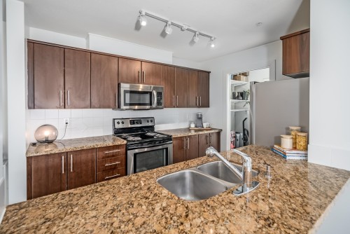 407-3240 St Johns Street, Port Moody, BC 