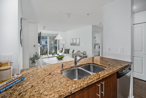 407-3240 St Johns Street, Port Moody, BC 