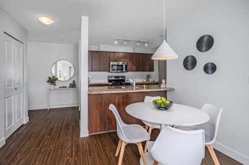 407-3240 St Johns Street, Port Moody, BC 