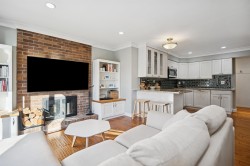 202-1157 Nelson Street  Vancouver, BC V6E 1J3