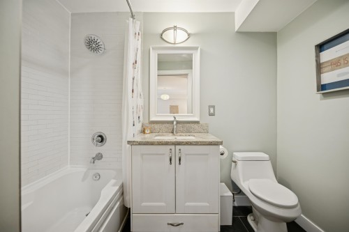 202-1157 Nelson Street, Vancouver, BC 