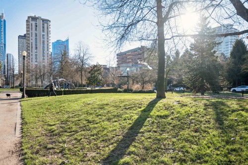 202-1157 Nelson Street, Vancouver, BC 