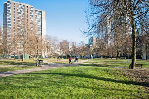 202-1157 Nelson Street, Vancouver, BC 