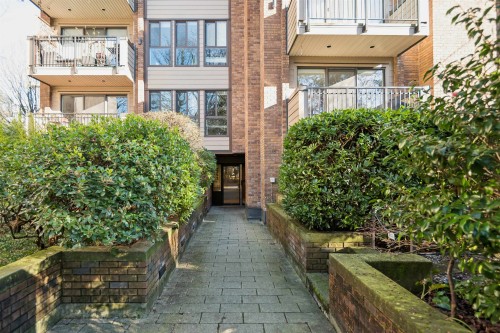 202-1157 Nelson Street, Vancouver, BC 