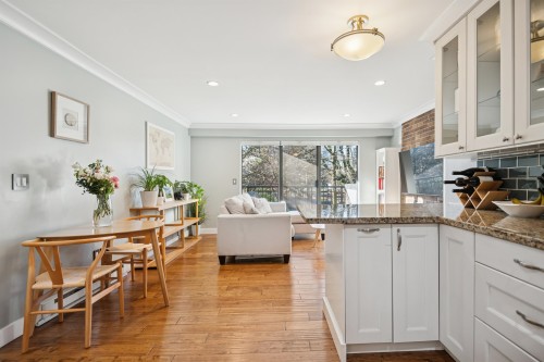 202-1157 Nelson Street, Vancouver, BC 