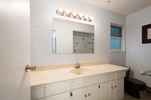 1285 Lucking Place, North Vancouver, BC 