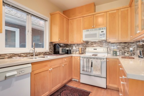 4543 11Th Avenue W, Vancouver, BC 