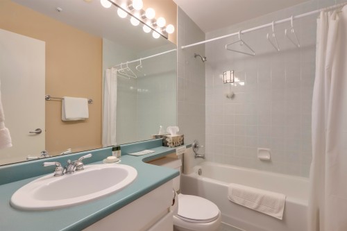 4543 11Th Avenue W, Vancouver, BC 