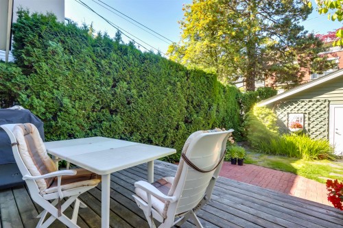 4543 11Th Avenue W, Vancouver, BC 