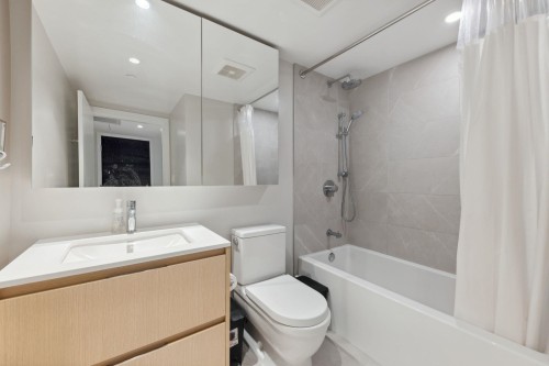 1005-1500 Fern Street, North Vancouver, BC 