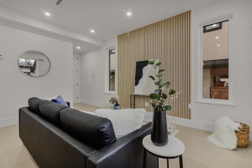 583 60Th Avenue E, Vancouver, BC 