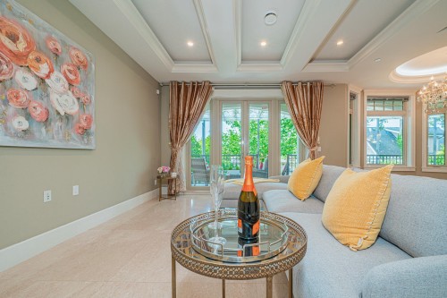 7165 Maple Street, Vancouver, BC 