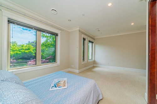 7165 Maple Street, Vancouver, BC 