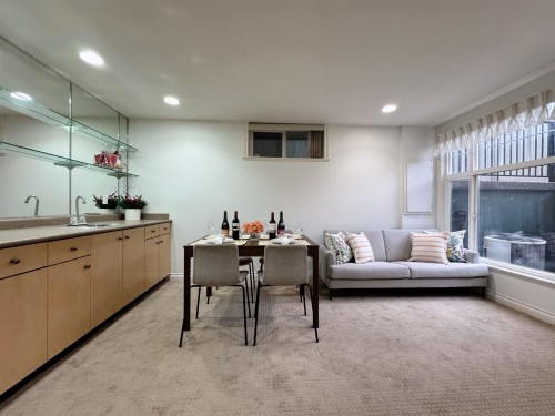 2818 19Th Avenue W, Vancouver, BC 