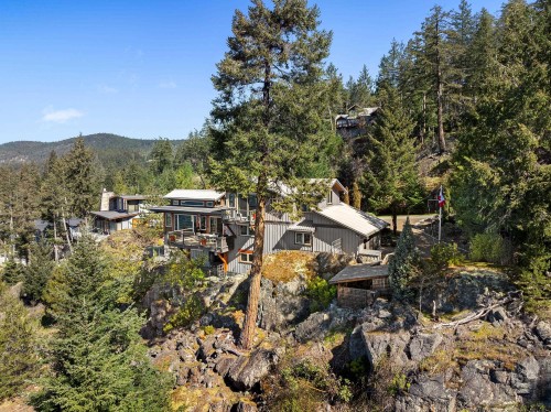 9987 Welcome Wynd, Halfmoon Bay, BC 