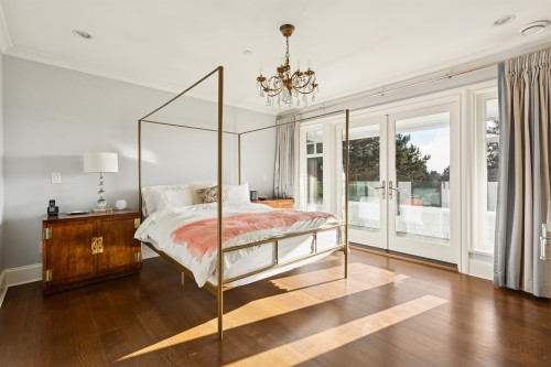 1398 Lawson Avenue, West Vancouver, BC 